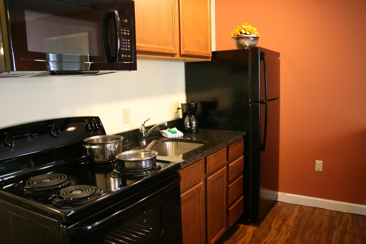 Affordable Suites Mooresville Exterior photo